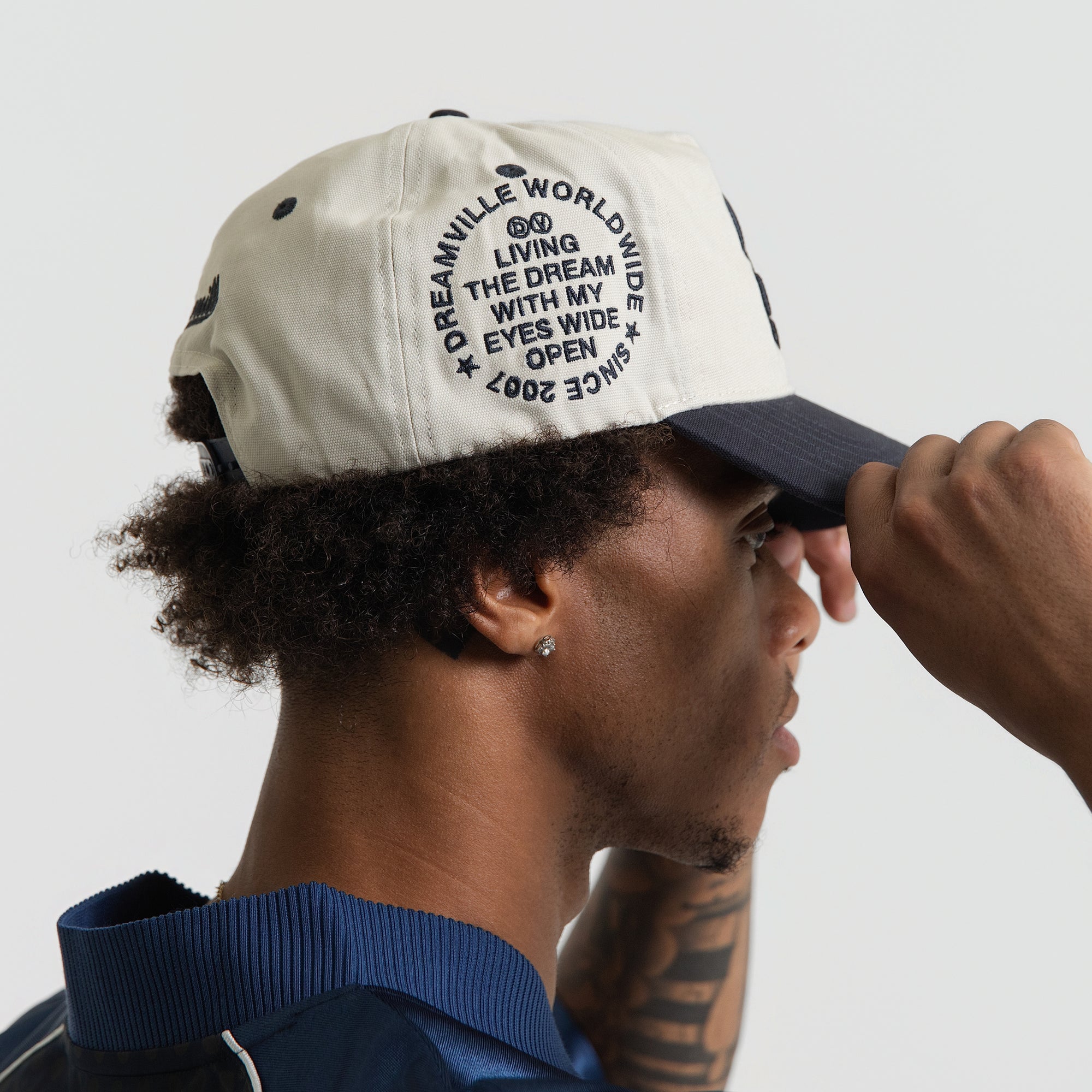 SIGNATURE D SNAPBACK HAT NAVY